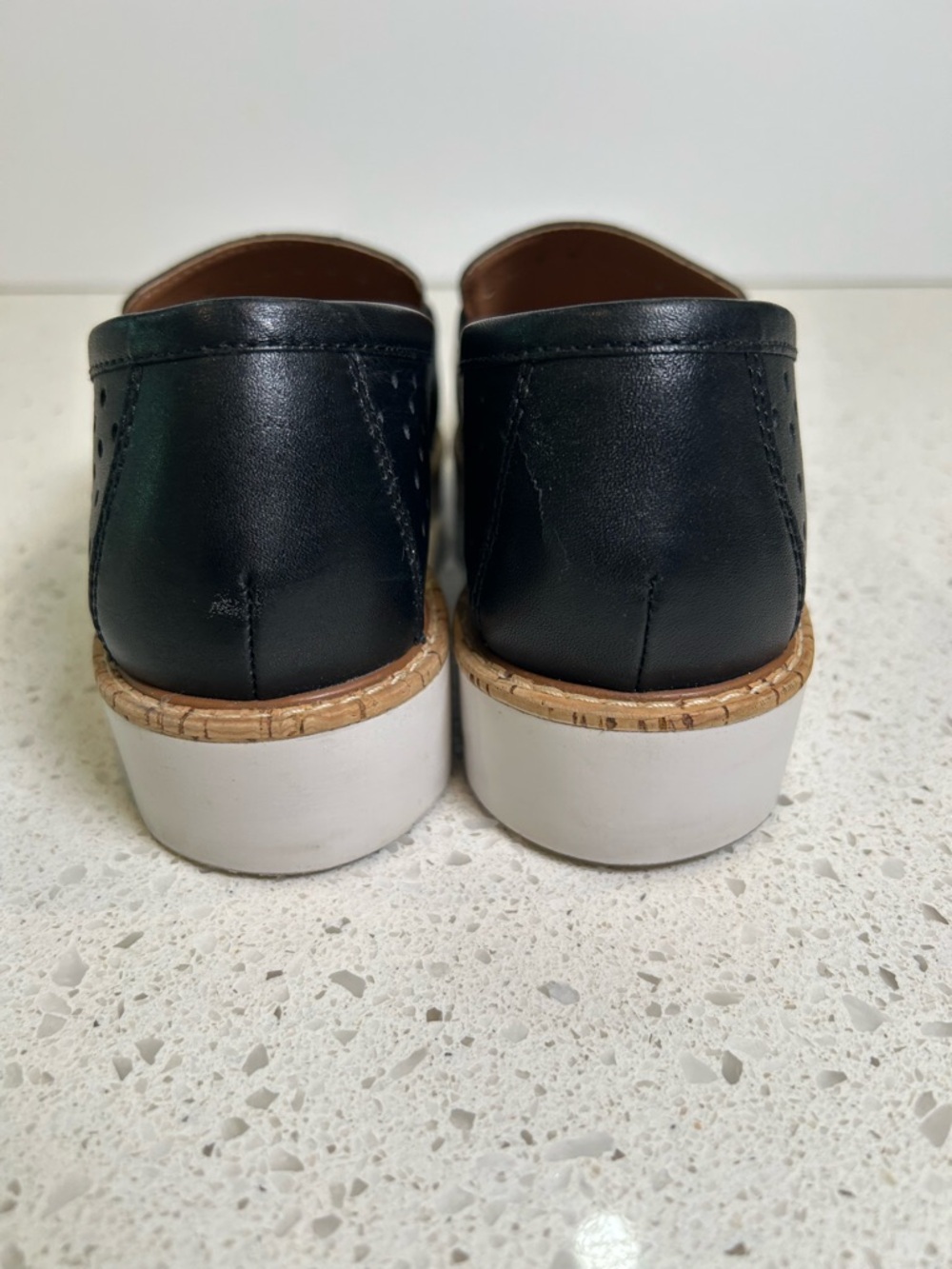 Halogen Emily Leather Perforated Classic  Loafer‎ Size 7.5 - Picture 7 of 9
